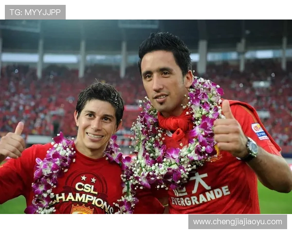 中国足球明星的奋斗历程与辉煌成就背后的感人故事 中国足球明星的奋斗历程与辉煌成就背后的感人故事