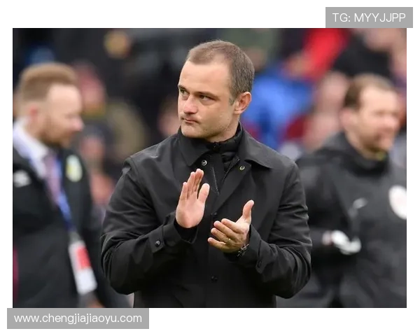 今年9号球衣足球明星的辉煌成就与未来展望分析